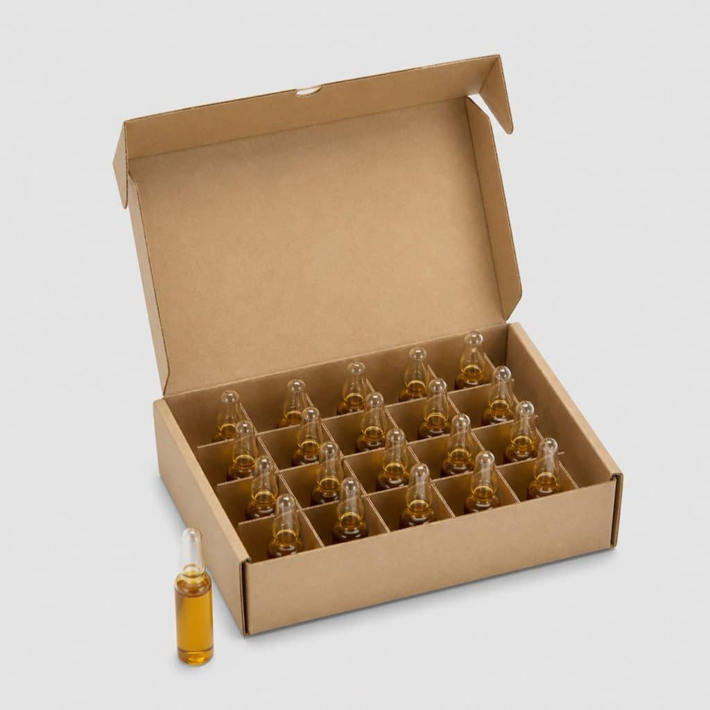 Boîte de 20 ampoules de gelée royale et de ginseng ouverte